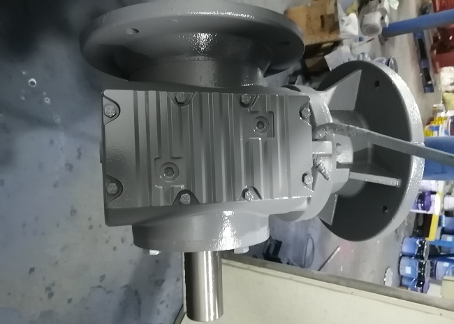 通砂光機(jī)減速電機(jī)，S型自鎖減速機(jī)帶電機(jī)